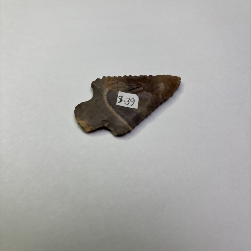 authentic indian arrowhead artifact