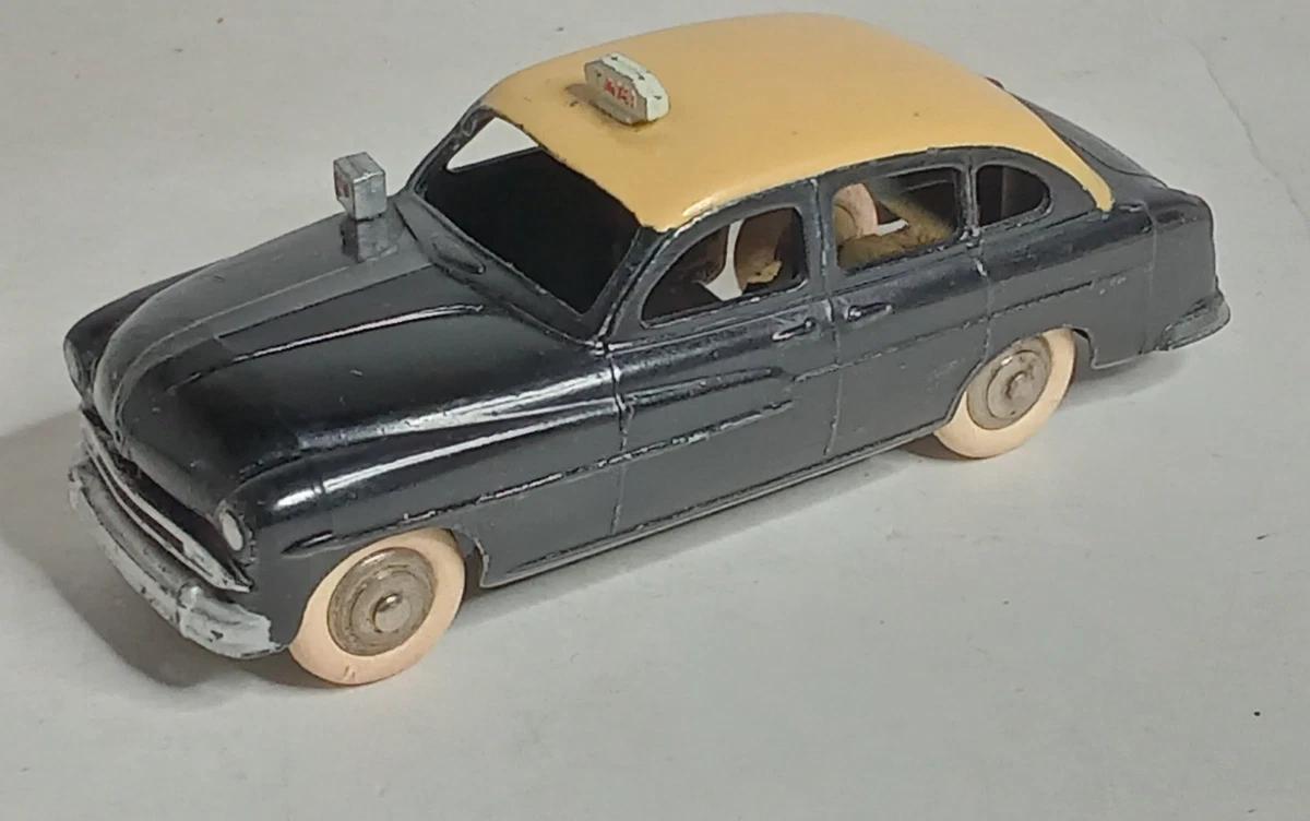 Dinky Toys N°24 F – Ford Vedette 54 – Bleue – Echelle 1/43 – Boîte D'origine