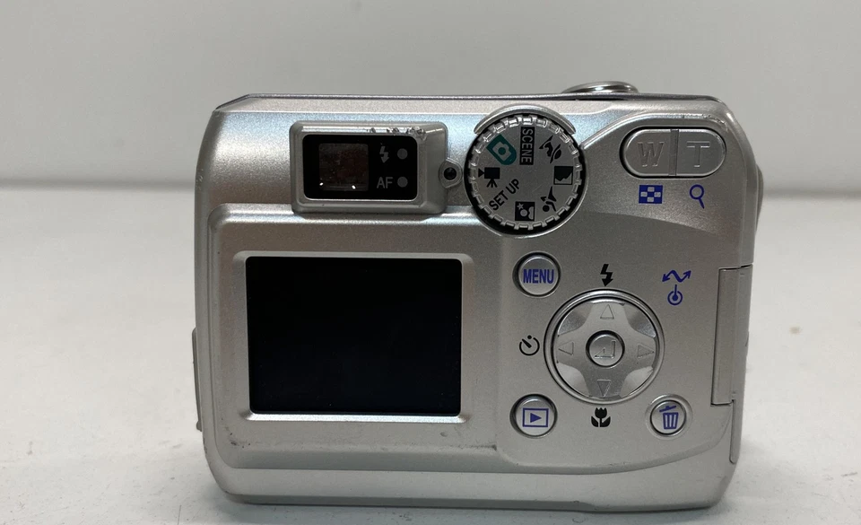 Nikon COOLPIX 4100 4.0MP Compact Digital Camera - Image 3 of 4