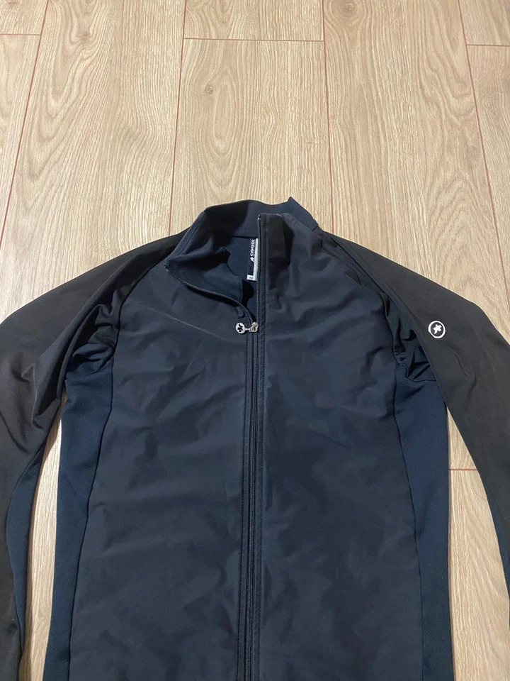 Chaqueta de ciclismo para mujer Assos con cremallera completa negra talla XS Foto 2 de 4