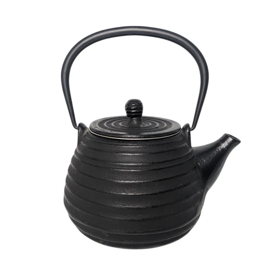 Tetera japonesa tradicional de hierro fundido colmena negra con infusor asiático Foto 4 de 4