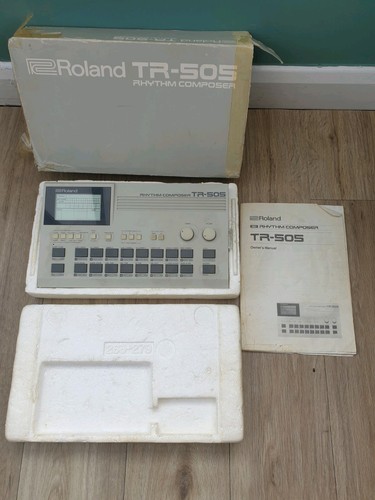 Roland TR-505 Rhythm Composer Drum Machine Powers On With Batteries Free Post