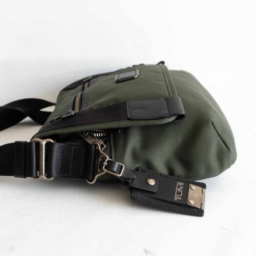 TUMI 22371SPH ALPHA BRAVO Beale Mini Messenger Green Nylon - Picture 4 of 8