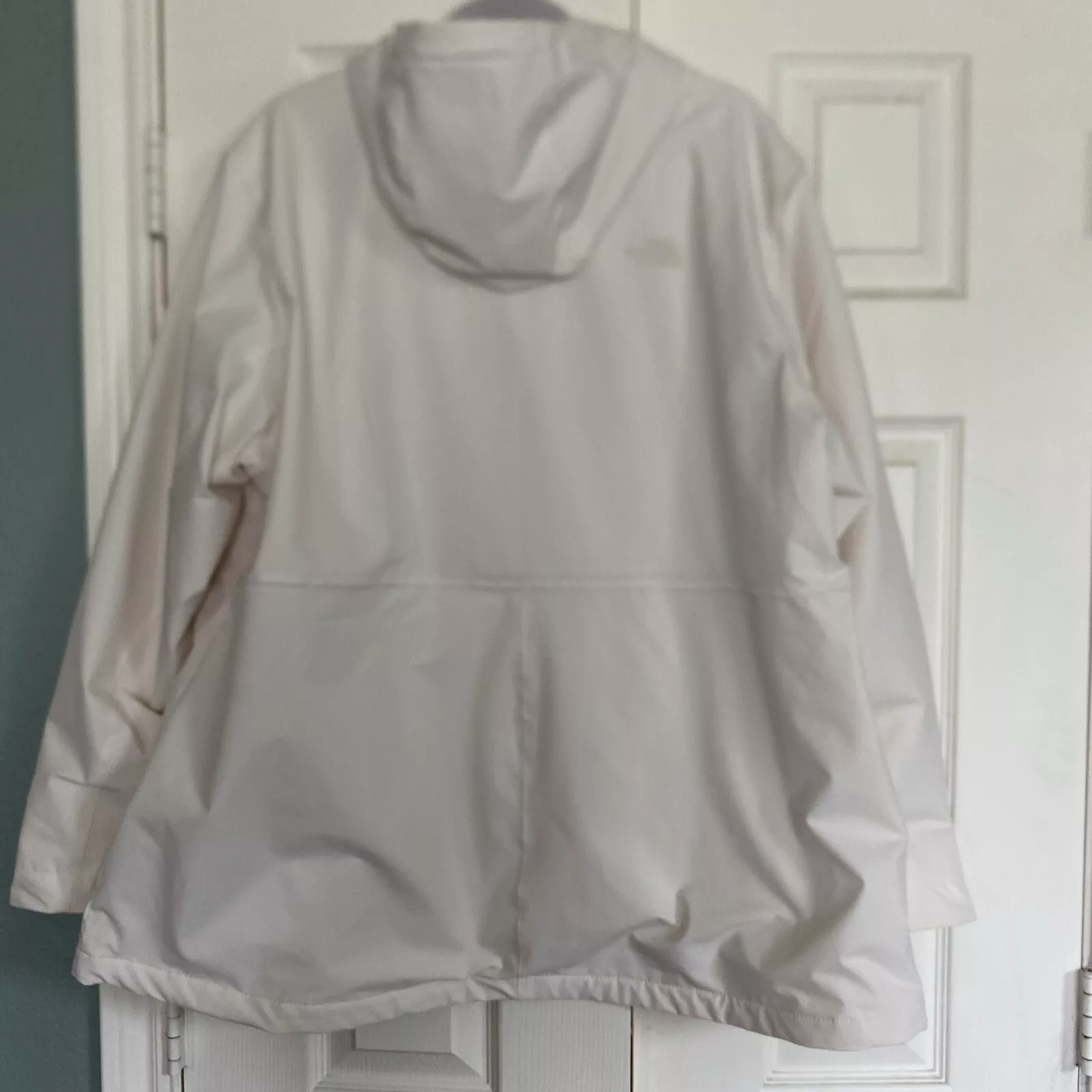 north-face lined hooded jacket