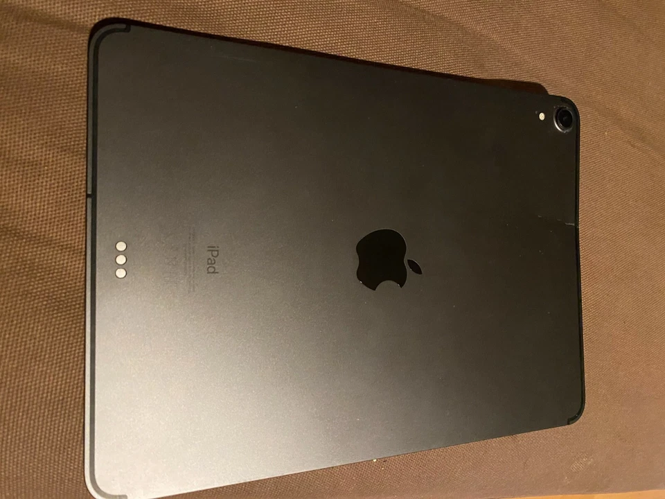 Apple iPad Pro 11 64GB Wifi+4g Space Grey (2018), usado, foto 2 de 3