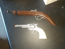 Vintage Parris mfg Wood & Metal Flintlock & Cowboy Style Double Action Cap Gun