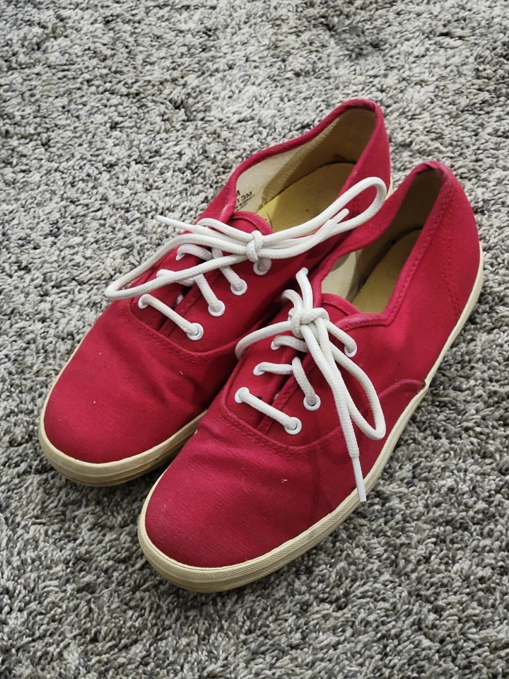 CHERRY RED KEDS Lona Años 70 Crepé Goma Suela Zapatos Tenis 7M Con Cordones Foto 2 de 4