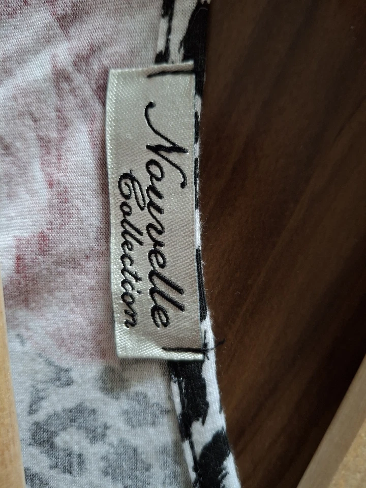 Women's Short Sleeved Maxi Dress With A Red Floral  And Leopard Print Uk 14 - Image 3 of 4