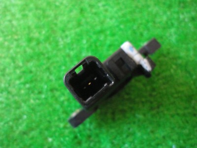 uzs141　no,3 TOYOTA CROWN MAJESTA UZS141 Genuine Tilt Position Sensor