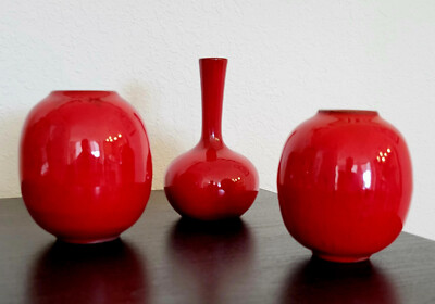 Polia Pillin Near Flawless 3 Piece Set Art Pottery NO CRAZING Red w/Black Specs