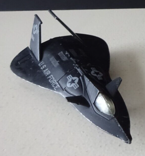 ERTL A10 FAIRCHILD THUNDERBOLT AND F19 STEALTH FIGHTER PLAYWORN RESTORATION PROJ - Picture 6 of 20