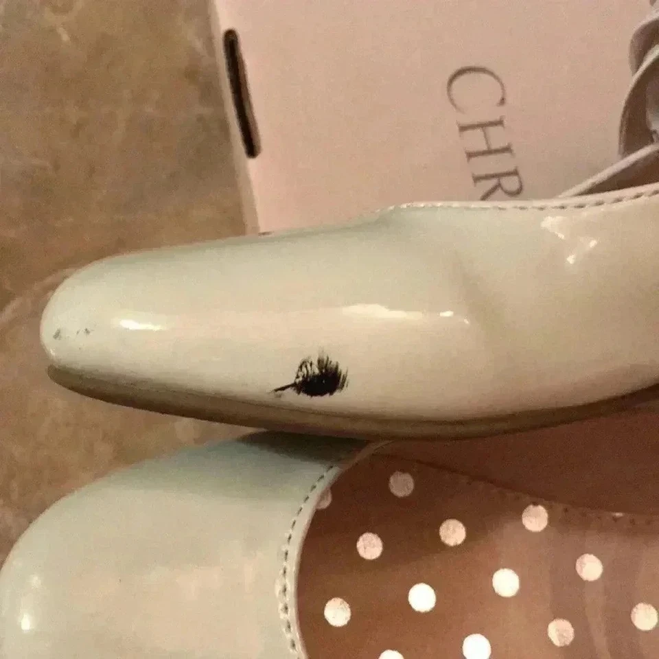 Pisos de charol blanco Christie & Jill talla 4 con correa. Preloved Foto 4 de 4
