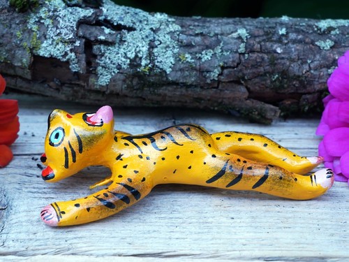 Juego de 2 adornos de arcilla para hombre y mujer de tigre o leopardo hechos a mano arte popular mexicano - Imagen 2 de 10