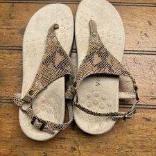 Vionic Kirra Snakeskin Print Thong Sandals Women's Size 6 Tan Black