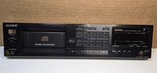 Sony CDP-C10 10 Disc CD Changer Front Face With Display - Working