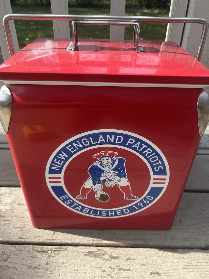 New England Patriots Refrigerador Retro 13L 12” HX 11”lx9” con Guante de Horno Foto 2 de 4