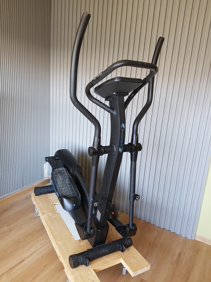 Cardiostrong Fitnessgerät EX40 Crosstrainer - kaum  genutzt - Bild 2 von 2
