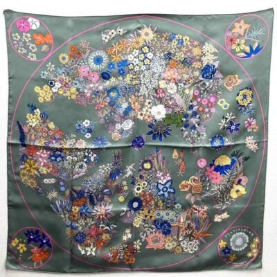 HERMES(エルメス) Carres scarf 90 ミントグリーン HERMES(エルメス) Carres scarf 90 ミントグリーン