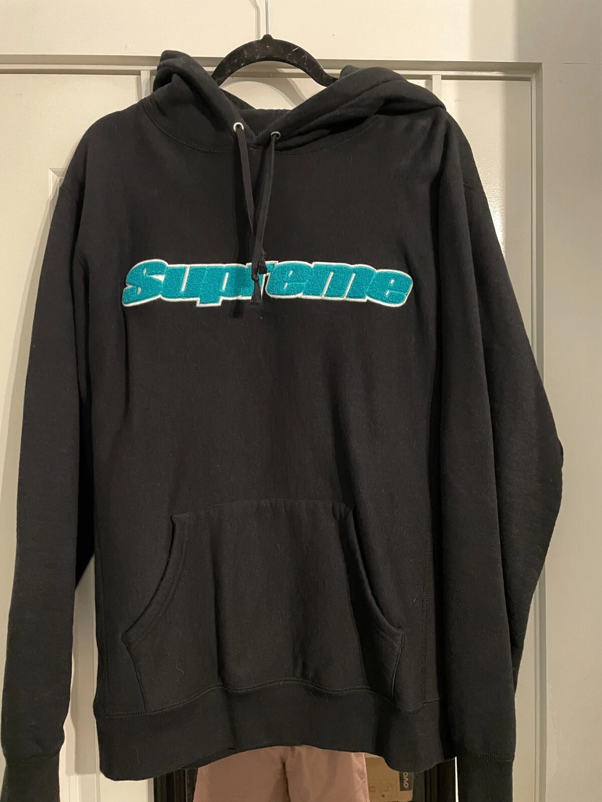 Sweat à capuche noir Supreme Chenille brodé logo sarcelle SS19