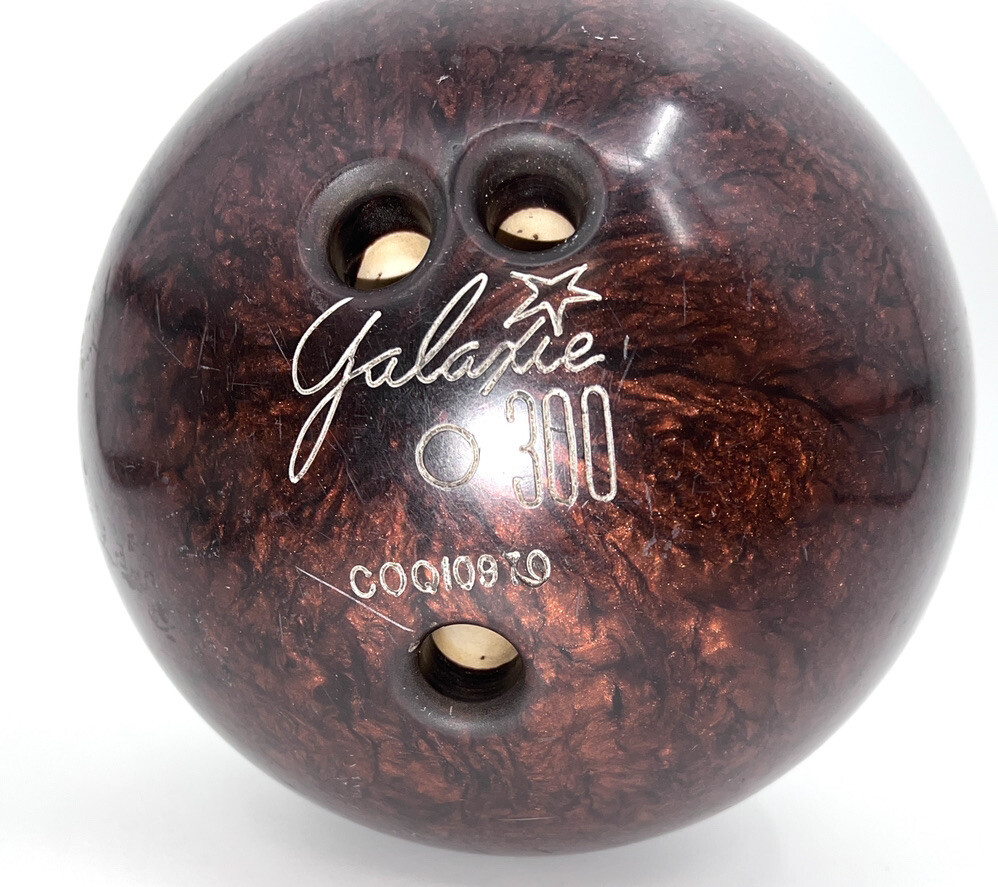 Vintage VTG Galaxie 300 Bowling Ball 10 lbs 3 Oz Brown Amber USA