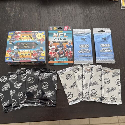 NFL College Football Sealed Packs ONYX Holiday Pack Panini NFL Wild Card NIL