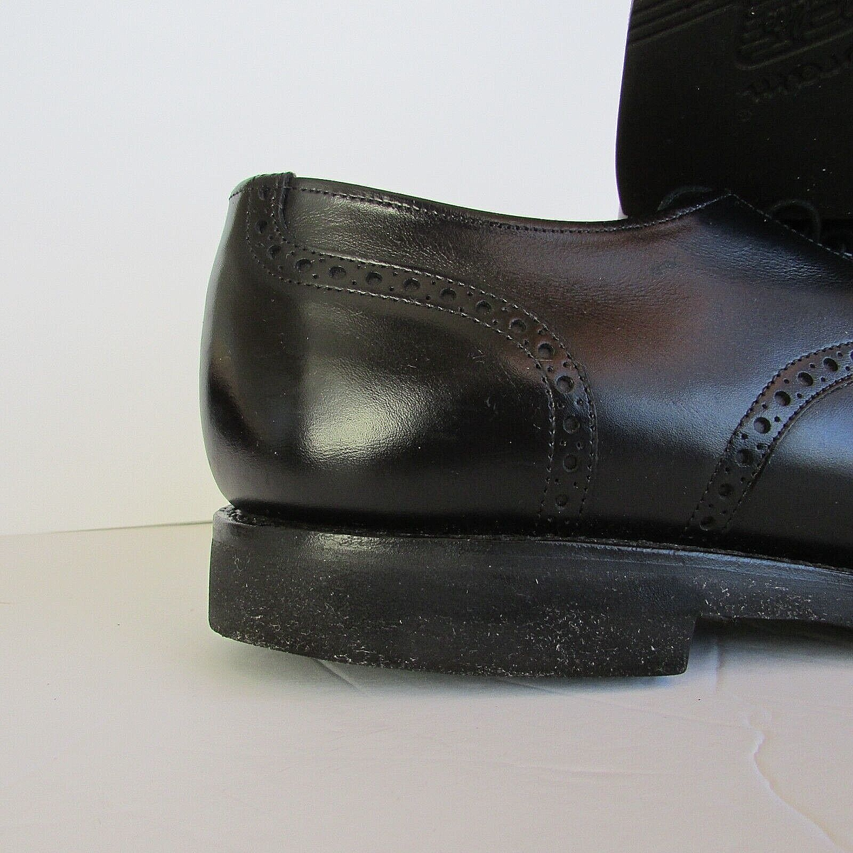 Allen Edmonds Benton Cap Toe Blucher Derby Dress Shoes  display picture 3