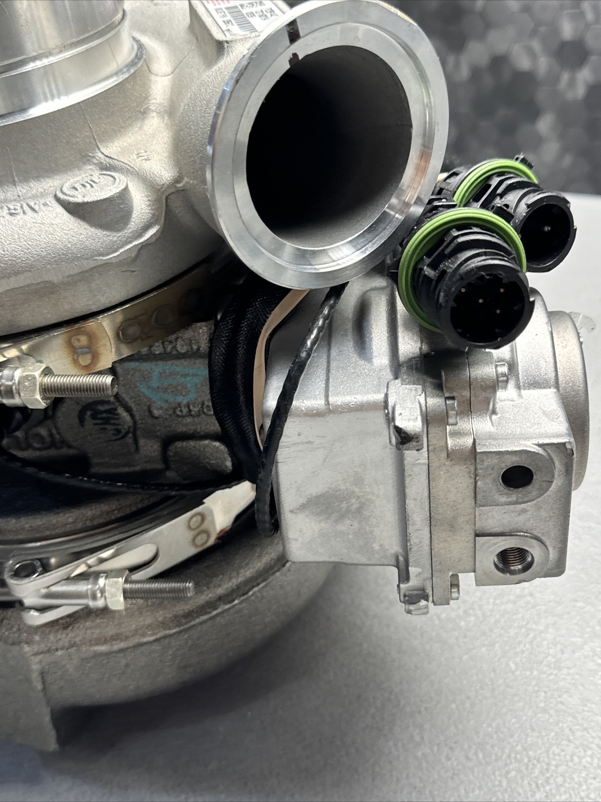 NEW GENUINE HOLSET MACK 5356612 TURBOCHARGER | eBay 