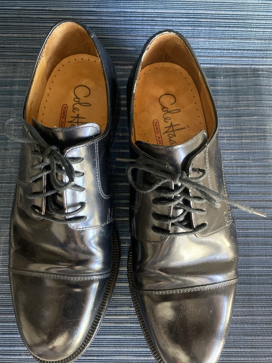 Cole Haan Men display picture 1
