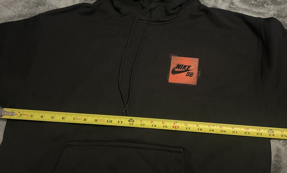 MEDIUM Nike SB Men's Brushed Spray Paint Logo Hoodie Black MEDIUM Nike SB Men's Brushed Spray Paint Logo Hoodie Black