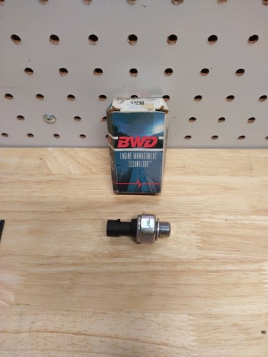Engine Oil Pressure Switch BWD S4238 - Picture 2 of 9