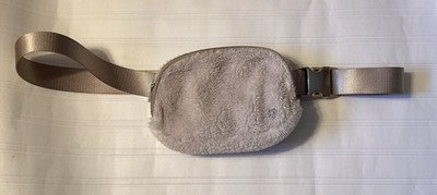 Lululemon Everywhere Belt Bag Sherpa Ivory /  Beige Silver Tone Hardware