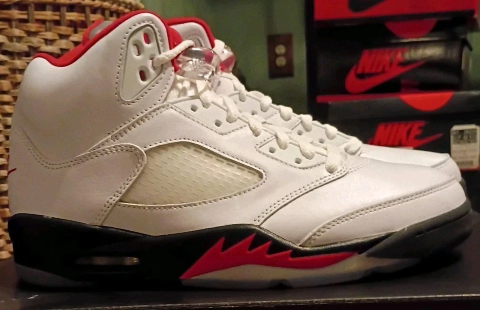 Размер 8,5 - Jordan 5 ретро средний огненно-красный - Изображение 3 из 4