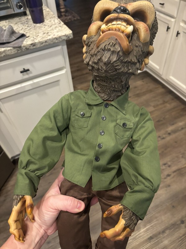 Universal Monsters Sideshow Toys The Wolf Man Pozers Plush Doll 24” 