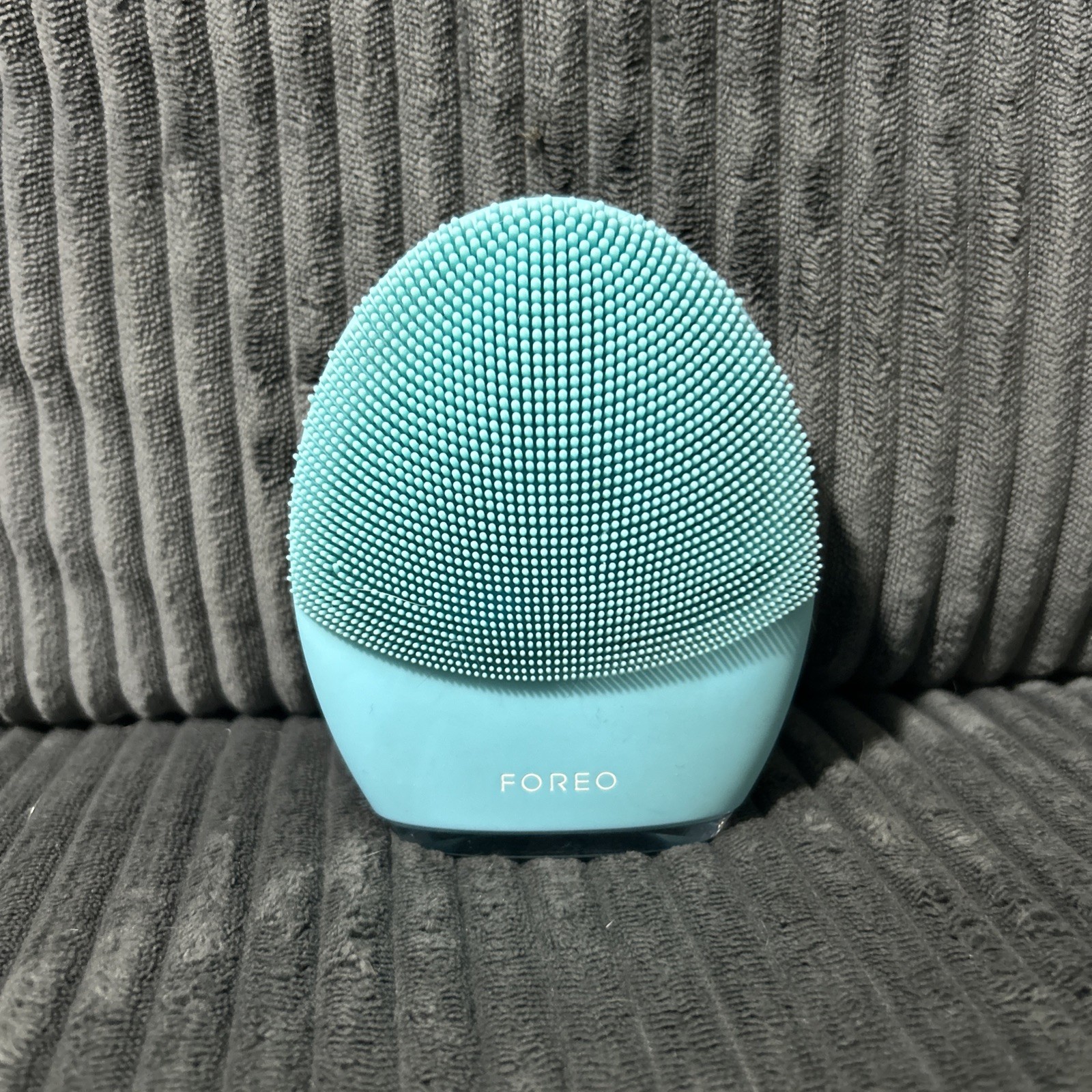 Foreo Luna 3 Smart Facial Cleansing Massager - Normal skin