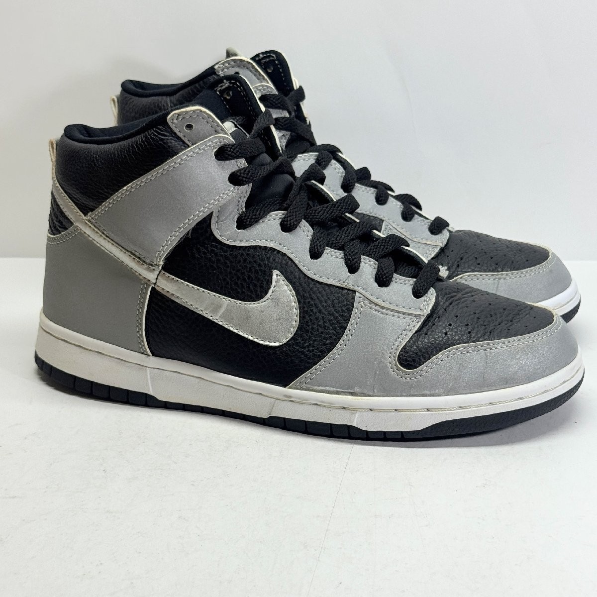 Dunk High - Footaction Black/Metallic Silver (2002)  Size: U