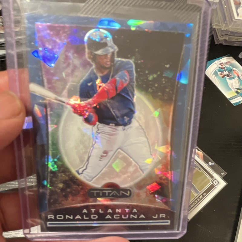 Panini 2020 Chronicles Titan Ronald Acuña Jr. Braves Blue Ice /99 #18