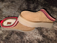 UGG Tasman Womens 7 Brown Suede Sheepskin Lined Slip-On Slippers 1122553
