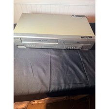 Sanyo DVW-7200 DVD Player VCR Combo 4-Head Hi-Fi VHS Progressive Scan Silver
