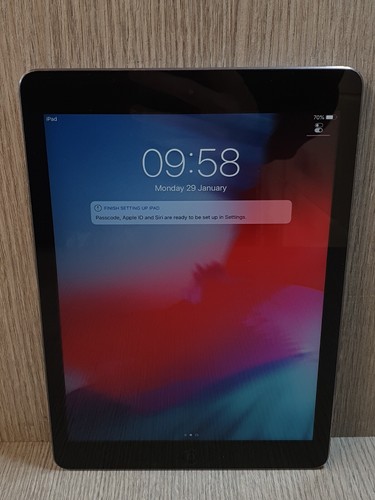 A1474 Apple iPad Air 1st Gen 32GB Wi-Fi 9.7in Grey Grade B (Black Face) EE2901 - Afbeelding 1 van 6