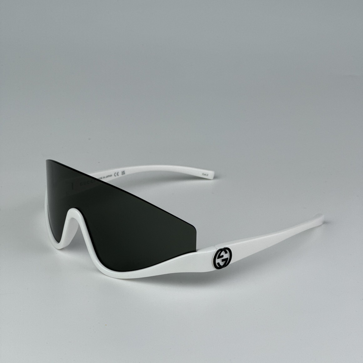 サングラス GCDS Woman Sunglasses White GD00095723A 23A Gucci Women Sunglasses White Grey Shield Mask GG1650S 007