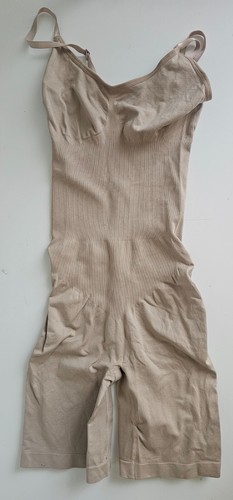 Tuta donna allenamento senza cuciture yoga a costine bodycon pezzo unico spaghetti strap - Foto 3 di 3