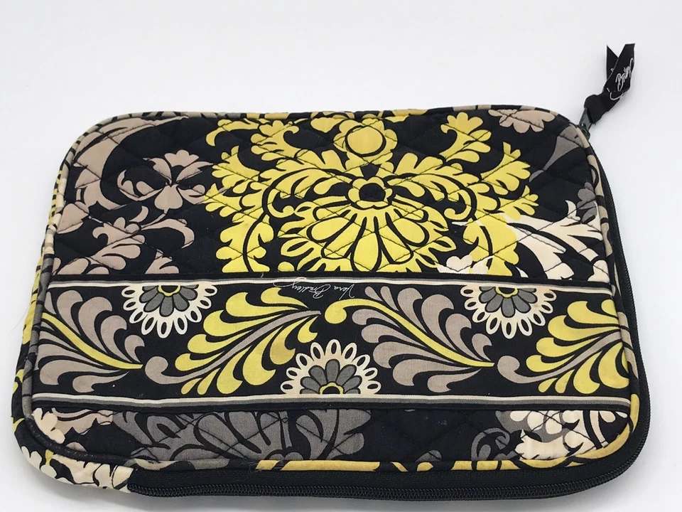 VERA BRADLEY Funda 7x9 Acolchada Acolchada Barroca Tablet iPad Kindle Funda Usada en Excelente Condición Foto 2 de 4