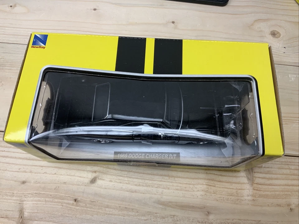 New Ray 71893 1/25 1969 Dodge Charger R/T NRYV1893 093577718935 - Image 2 of 4