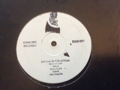 Dte Feat Mr T12Bs & Biggs - We Dont Care - UK 12'' Vinyl - 2001 - Damunki Reco...