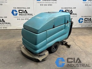 TENNANT MODEL 5700 ELECTRIC WALK BEHIND FLOOR SCRUBBER