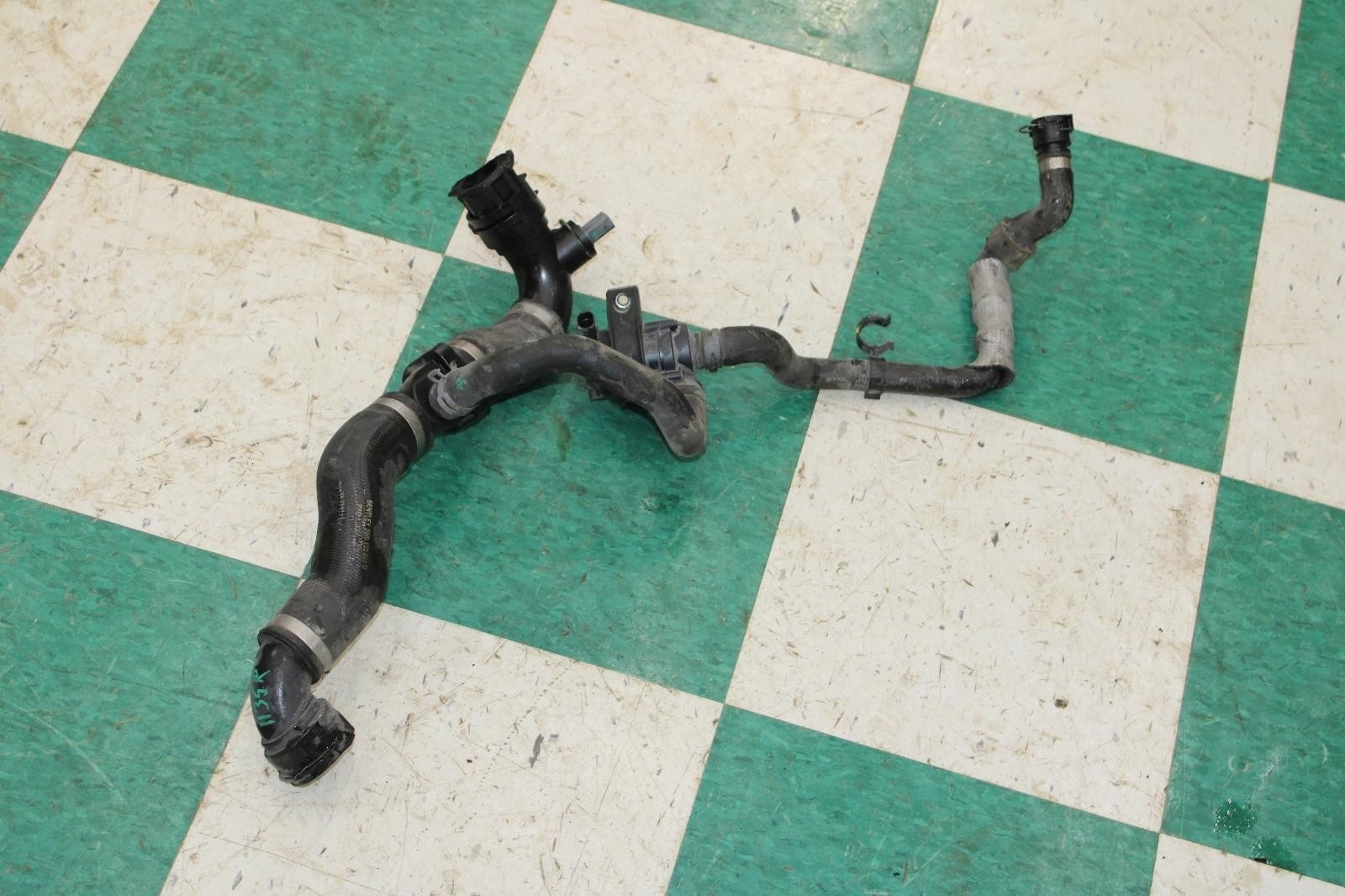 Bentley Flying Spur 2013-2018 Radiator hose