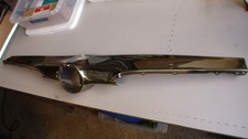 1953 Pontiac Part 516766 Nos Center Radiator Grille Bar - Korean Chrome