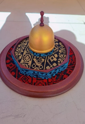 Handcrafted Wooden Decor forAl-Quds: A Timeless Piece of Jerusalem for Your Home