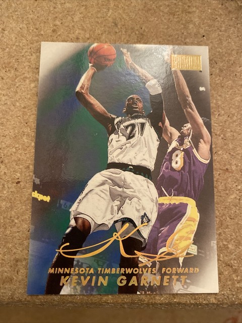 1998-99 Fleer SkyBox Premium Kevin Garnett NMMT Timberwolves #53 W/ Kobe Bryant