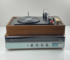 Vtg Webcor AM/FM Solid State Stereophonic Multiplex Receiver & Turntable WFX151